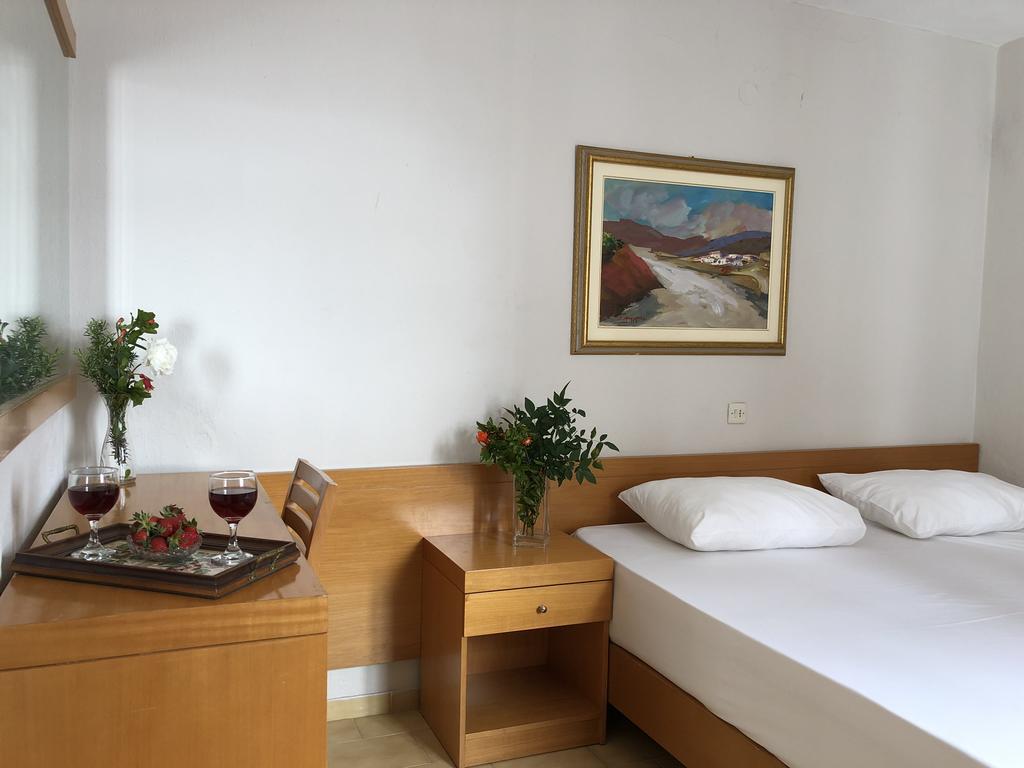 Porto Guest House Skiathos Екстериор снимка